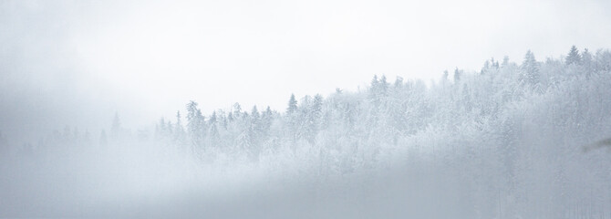 Góry w mglisty dzień © Jakub