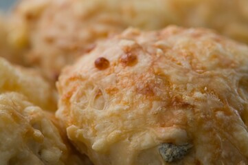 Glutenfreier Teig (Tapioka/Reismehl/Maisstärke) mit Käse-
Kürbis-Sonnenblumenkerne