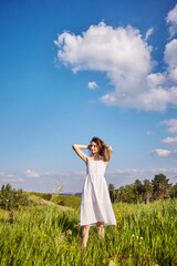 Fototapeta premium girl in the field