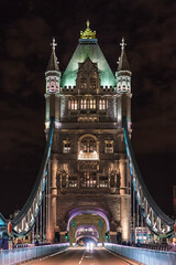 tower bridge at night © Yesica