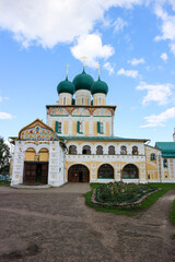 Fototapeta na wymiar beautiful Resurrection Cathedral – a monument of church architecture of the second half of the 17th century in Tutayev, Russia under blue sky