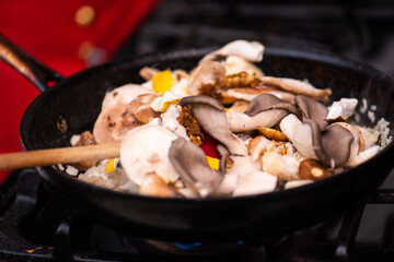 Instructional image for how to cook Vegan Mushroom Polenta