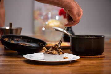 Instructional image for how to cook Vegan Mushroom Polenta