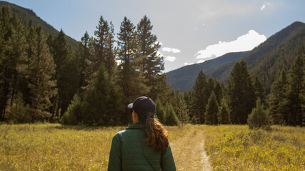 Naklejka premium Hiker in Bozeman Montana