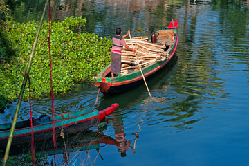 Obraz premium Boat on Kaptai Lake, Rangamati, Chittagong Division, Bangladesh
