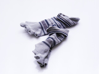 脱ぎ捨てられた五本指ソックス