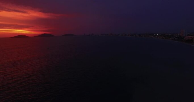 Mazatlan Sinaloa de Noche y con Atardeceres
