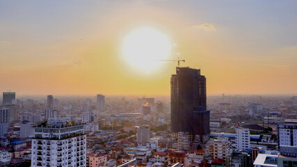 Obraz na płótnie Canvas Sunset overview from tower in Phnom Penh city