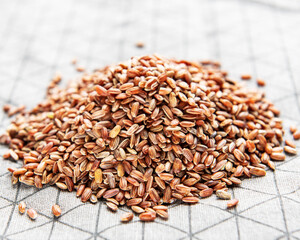 Raw brown rice