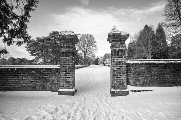 The old gates leading to the manor © Jaqueline