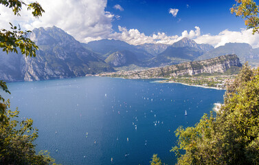 Il Lago di Garda con Torbole e Riva del Garda