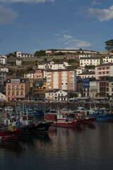 Fototapeta na wymiar pueblo de Luarca, puerto, Asturias
