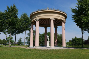 Hebetempel im Schlossgarten Neustrelitz