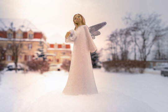Engel im Schnee.