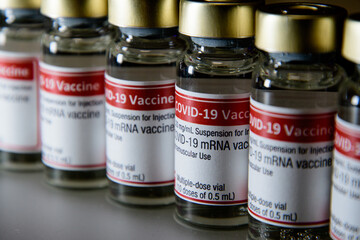 新型コロナウイルス  ワクチンのイメージ