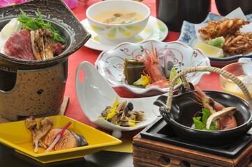 会席　和　料理　刺身　造り　調理　煮付　懐石　盛り付け　和食　日本　雅　和紙　新鮮