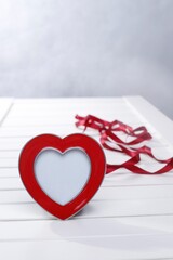 Czerwone serce ramka na białym tle © Seance_Photo_Sylwia