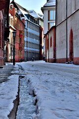 Franziskanerstraße in Freiburg im Winter