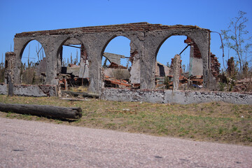 Fototapeta na wymiar antigua ruina inundacion despojo arquitectura arcos viejo ciudad