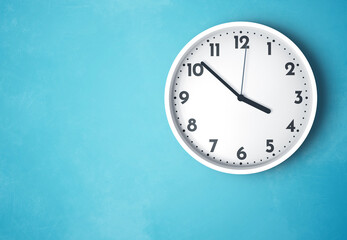 03:52 or 15:52 wall clock time