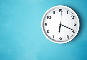 06:19 or 18:19 wall clock time