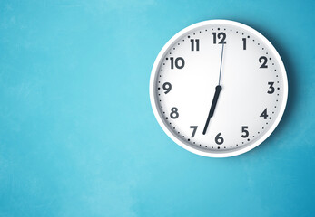 06:33 or 18:33 wall clock time