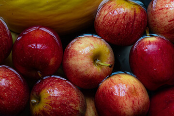 apples dipped in water
