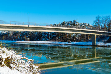 Brücke über Main-Donau-Kanal Winter