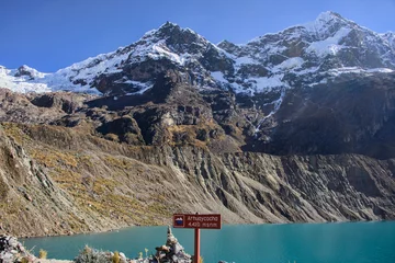 Fototapete Alpamayo Laguna Arhuaycocha über Alpamayo Basecamp, Cordillera Blanca, Ancash, Peru