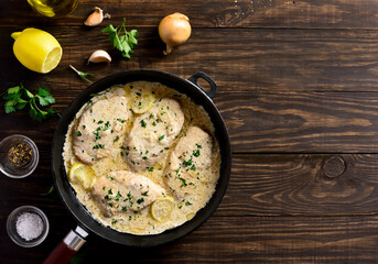Chicken breast in creamy garlic sauce
