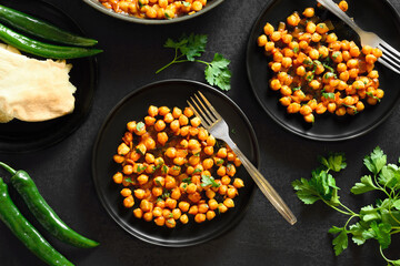 Crispy roasted chickpeas