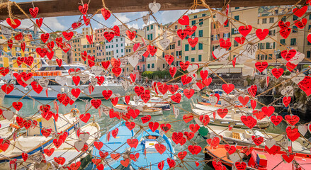 Port de Camogli, village coloré près des Cinque terre inscrit au patrimoine mondial de l'Unesco. Village coloré d'Italie.	