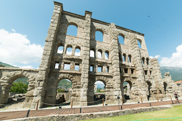 Antico teatro romani di Aosta in Italia