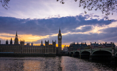 Fototapeta na wymiar Westminster skyline at sunset, London, UK