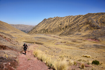Obraz premium Trekking part of the original Inca Trail to the ruins of Huchuy Qosqo, Sacred Valley, Peru