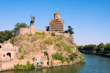 Fototapeta na wymiar Metekhi Church on the bank of Kura River, Tbilisi, Georgia