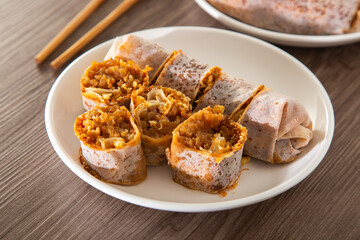 Popular Chinese fresh popiah in Singapore and Malaysia.