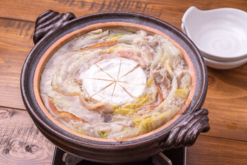 豚肉と白菜のチーズ鍋