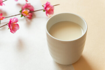 Fototapeta na wymiar Japanese drink, Amazake. 日本の飲み物。甘酒。