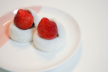 苺大福2個　春にしか食べられない日本のスイーツ　