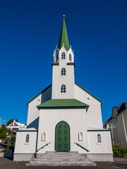 Fototapeta na wymiar The Free Church in Reykjavik