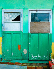 Open the door to me. What is a begging life? Why should I? I need a door to live, I can't live without a door, but don't push the door into me because I didn't build it. I've already opened all those 