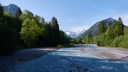 Bergsommer im mittleren Trettachtal