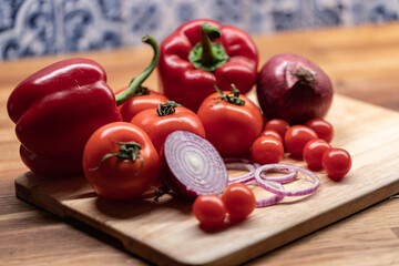 Rotes Gemüse für Pasta in Küche 