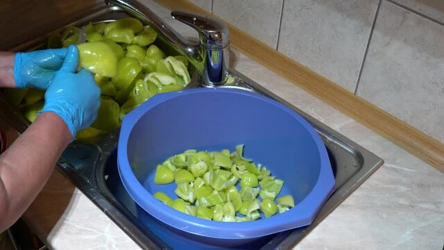 Cutting peppers into small pieces - (4K)