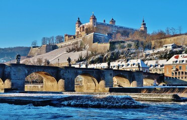 Würzburg, Alte Mainbrücke und Festung Marienberg