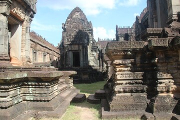 Banteay Samré is a temple at Angkor, Cambodia, located 400 metres to the east of the East Baray....
