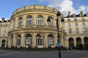Fototapeta na wymiar opéra de rennes, place de la mairie