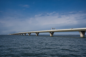 東京湾,アクアブリッジ