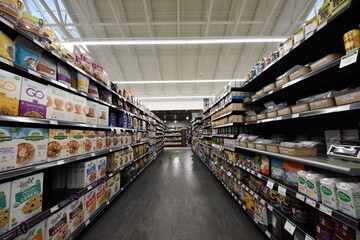 Natural aisle in a small food co-op - obrazy, fototapety, plakaty